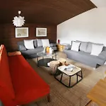 Apartment Family Friendly - With Beautiful Mountain Views *