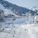 Family Friendly - With Beautiful Mountain Views