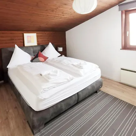 Apartment Family Friendly Chalet - Central With Beautiful Mountain Views *