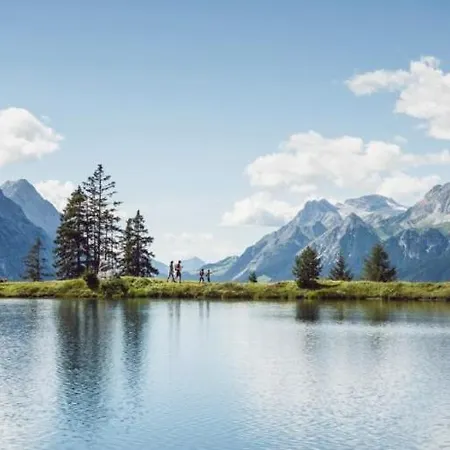 Family Friendly - With Beautiful Mountain Views 公寓