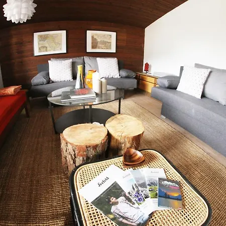 Apartment Family Friendly Chalet - Central With Beautiful Mountain Views *