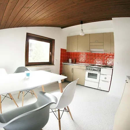 Family Friendly - With Beautiful Mountain Views Apartmán *