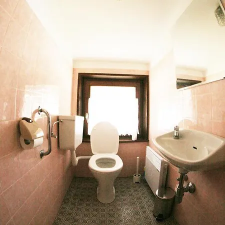 Apartment Family Friendly Chalet - Central With Beautiful Mountain Views