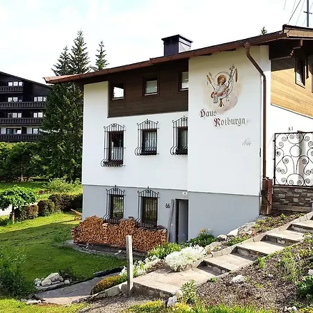 Apartment Family Friendly Chalet - Central With Beautiful Mountain Views