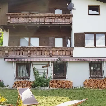 Apartment Family Friendly Chalet - Central With Beautiful Mountain Views Seefeld in Tirol