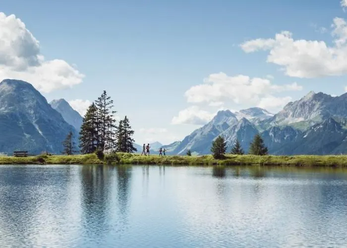 Family Friendly - With Beautiful Mountain Views Lejlighed