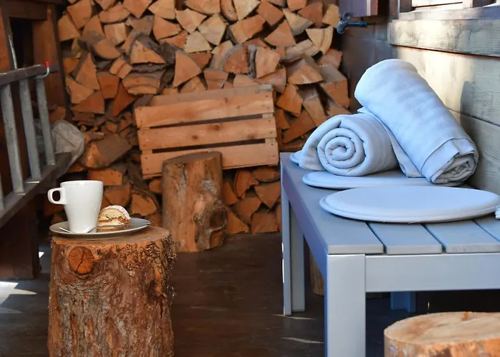 Family Friendly - With Beautiful Mountain Views Lejlighed *