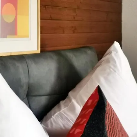 Family Friendly Chalet - Central With Beautiful Mountain Views