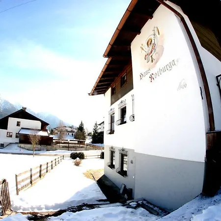 Family Friendly Chalet - Central With Beautiful Mountain Views Daire Seefeld in Tirol