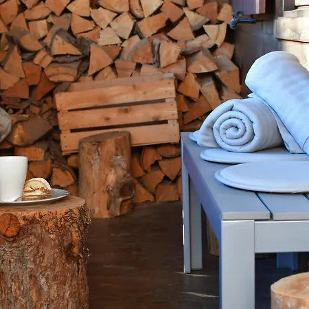 Family Friendly Chalet - Central With Beautiful Mountain Views Daire *